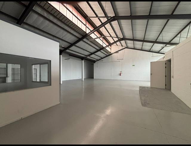 474M² WAREHOUSE TO LET IN MAITLAND